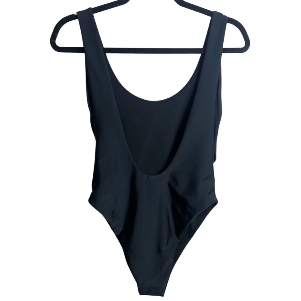 Aerie Maillot De Bain One-Piece Swimsuit Scoop Neck Low Cut Back Lined Black L